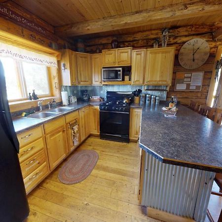 Canyon View Family Cabin, Deck, Tv Room, Games, Bbq, Campfire Monticello Exterior photo