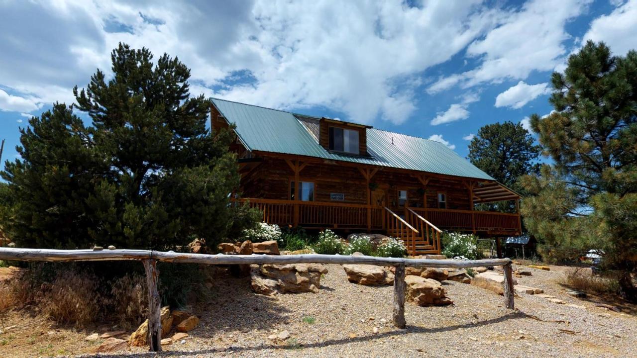 Canyon View Family Cabin, Deck, Tv Room, Games, Bbq, Campfire Monticello Exterior photo