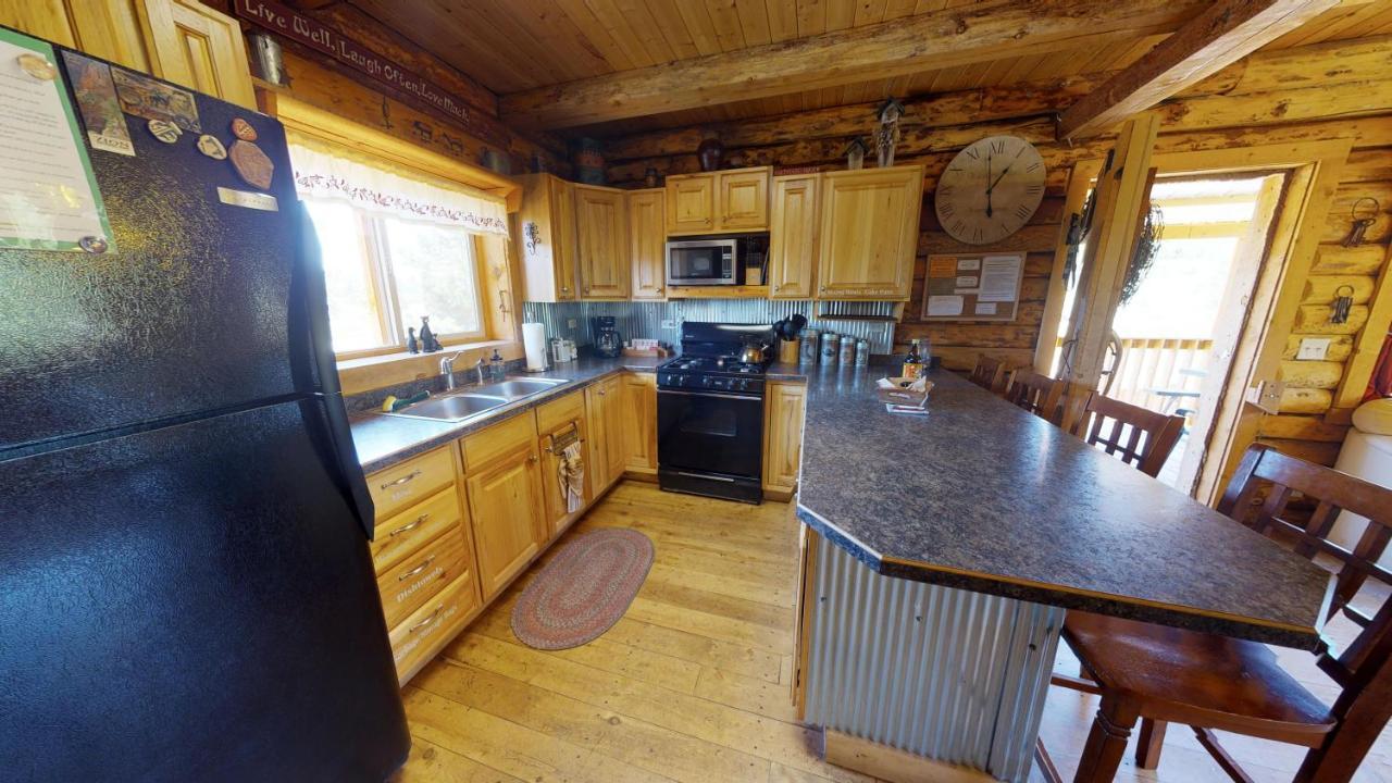 Canyon View Family Cabin, Deck, Tv Room, Games, Bbq, Campfire Monticello Exterior photo