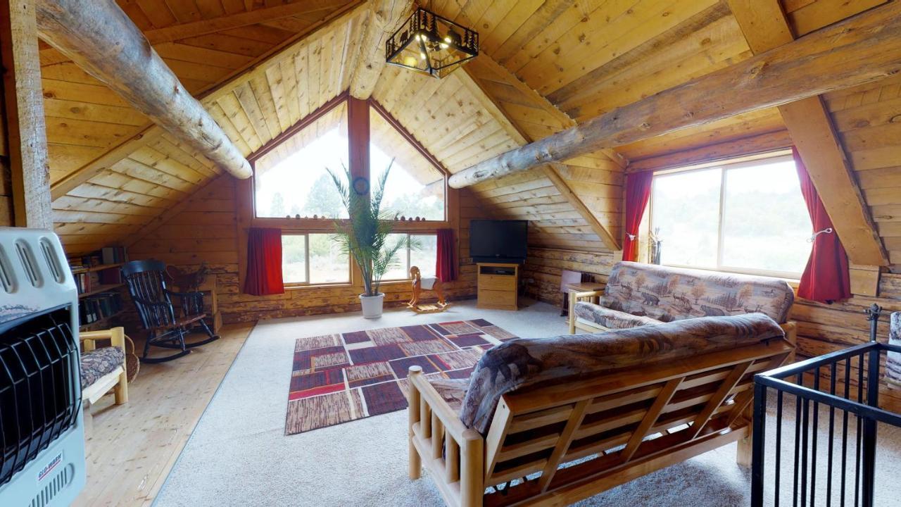 Canyon View Family Cabin, Deck, Tv Room, Games, Bbq, Campfire Monticello Exterior photo