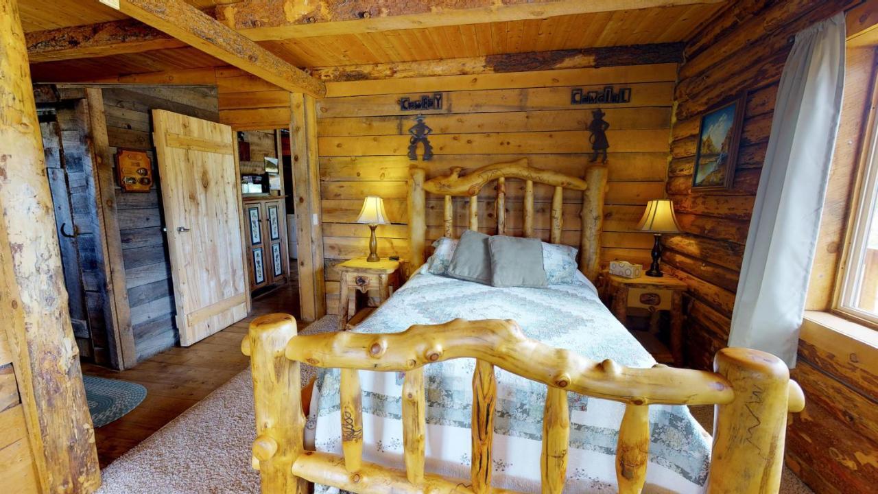 Canyon View Family Cabin, Deck, Tv Room, Games, Bbq, Campfire Monticello Exterior photo